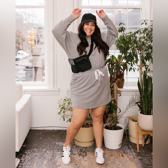 Smash + Tess Dresses & Skirts - Smash + Tess Grey Feel-Good Dress White Drawstring Pockets